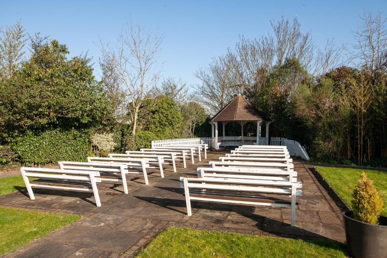 Berwick Manor Hotel Rainham  Luaran gambar