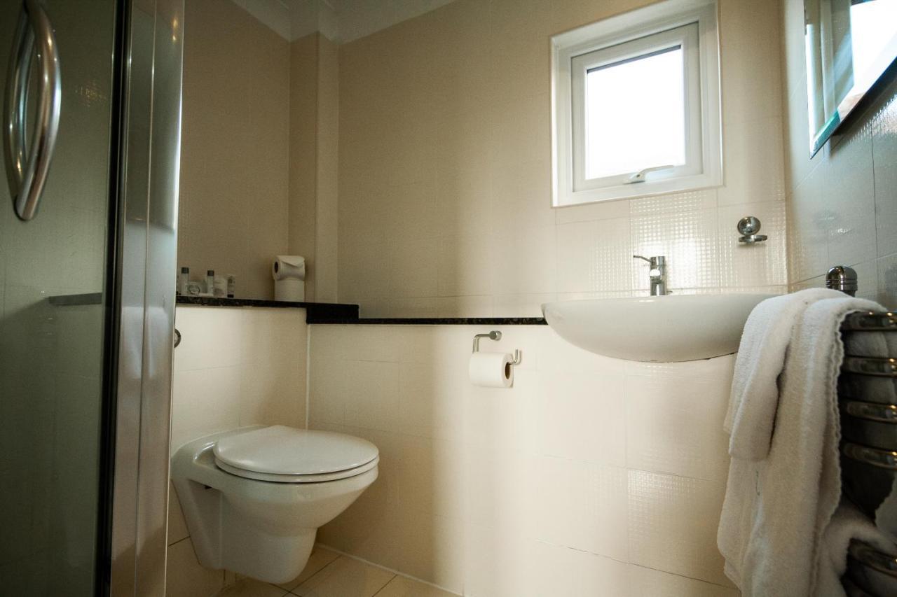 Berwick Manor Hotel Rainham  Luaran gambar