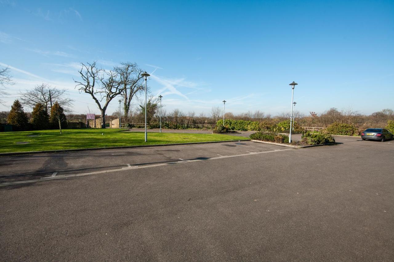 Berwick Manor Hotel Rainham  Luaran gambar